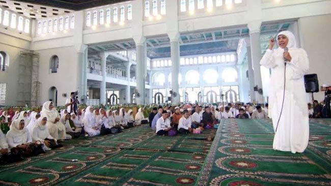 Khofifah Ajak Muslimat Tingkatkan Dakwah di Bidang Ekonomi