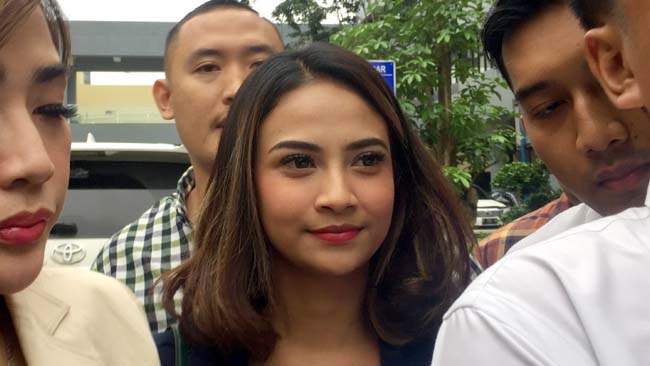 Berkas Belum Tuntas, Penahanan Vanessa Angel Diperpanjang