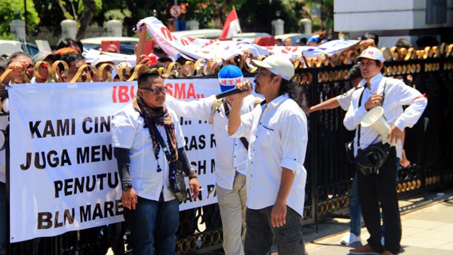 Pedagang Akan Terus Lakukan Aksi Sampai Risma Turun Tangan