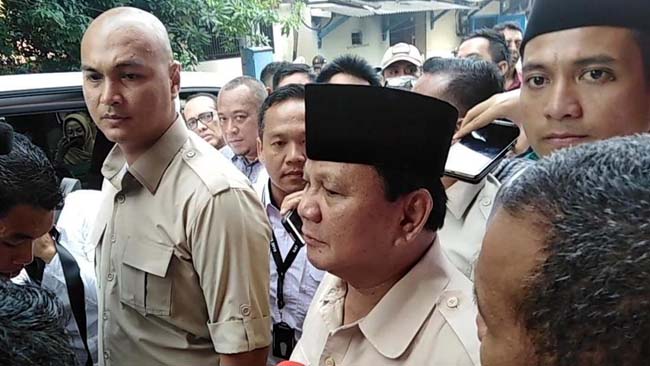 Prabowo Sambangi Dhani di Rutan