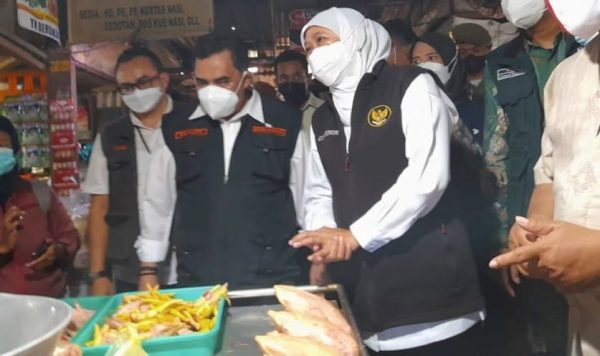 Migor Langka, Gubernur Jatim bersama Bupati Mudhlor Disambati Pedagang Pasar Larangan Sidoarjo